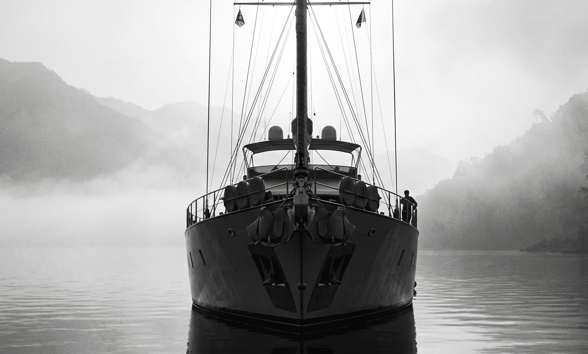 Queen of Makri — bow view